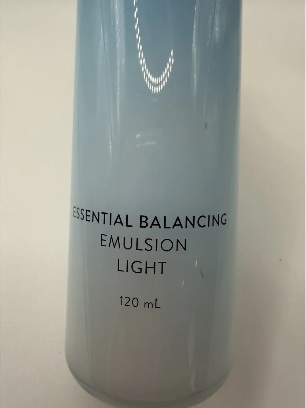 LANEIGE Essential Balancing Emulsion Light (Moisturizer)